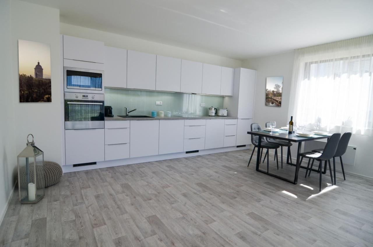 Palm Garden Apartment 1 Mikulov Exteriér fotografie